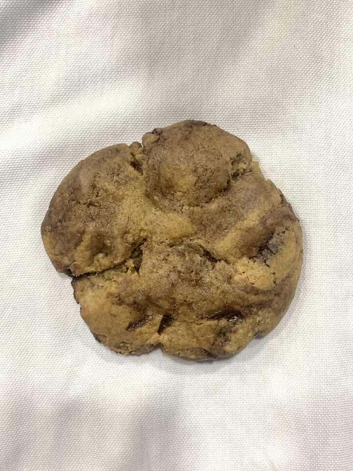 Chocolate Chip Cookie